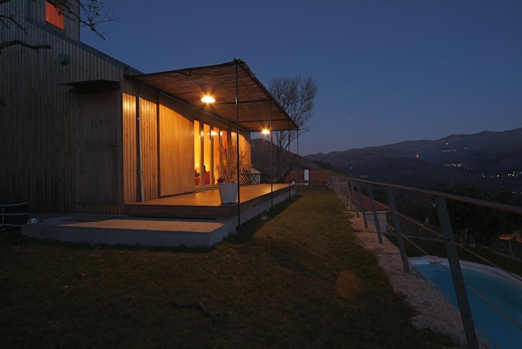 فيلا Casa Da Cerejeira - Casas De Alem - Ecoturismo اركوس دي فالديفيز المظهر الخارجي الصورة