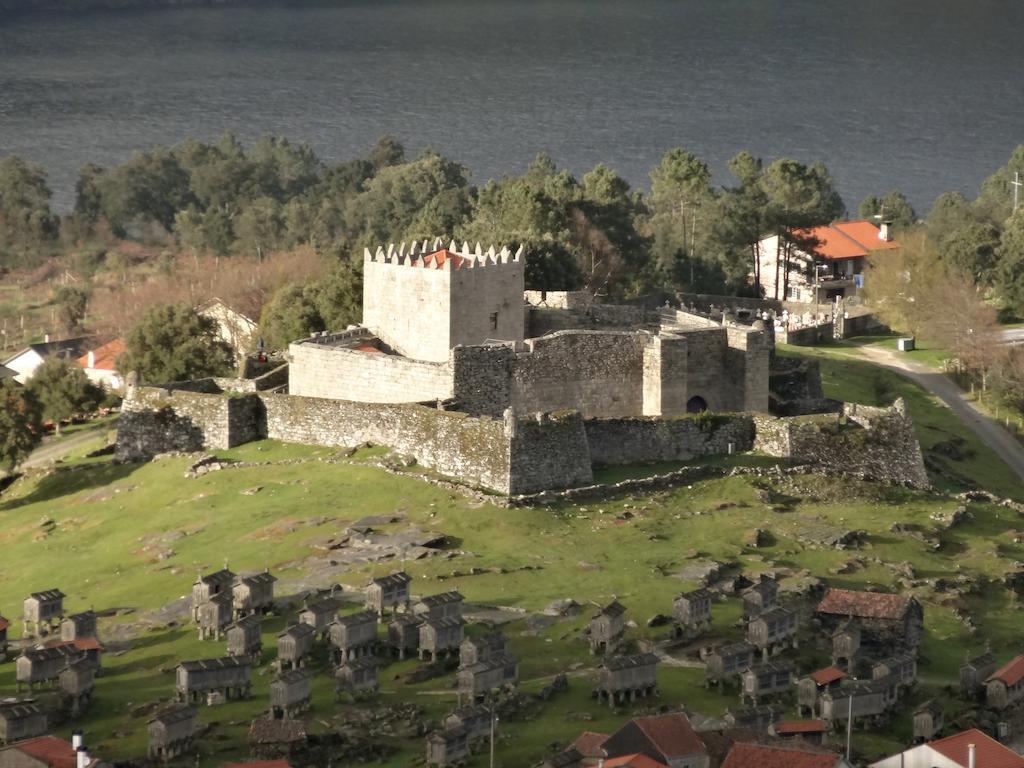 فيلا Casa Da Cerejeira - Casas De Alem - Ecoturismo اركوس دي فالديفيز المظهر الخارجي الصورة